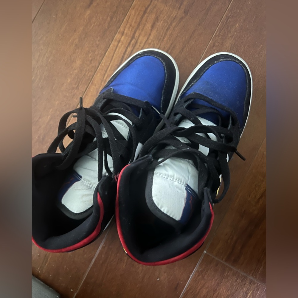 jordan 1 mid